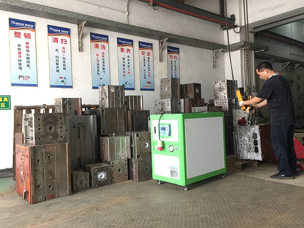 注塑模具一角